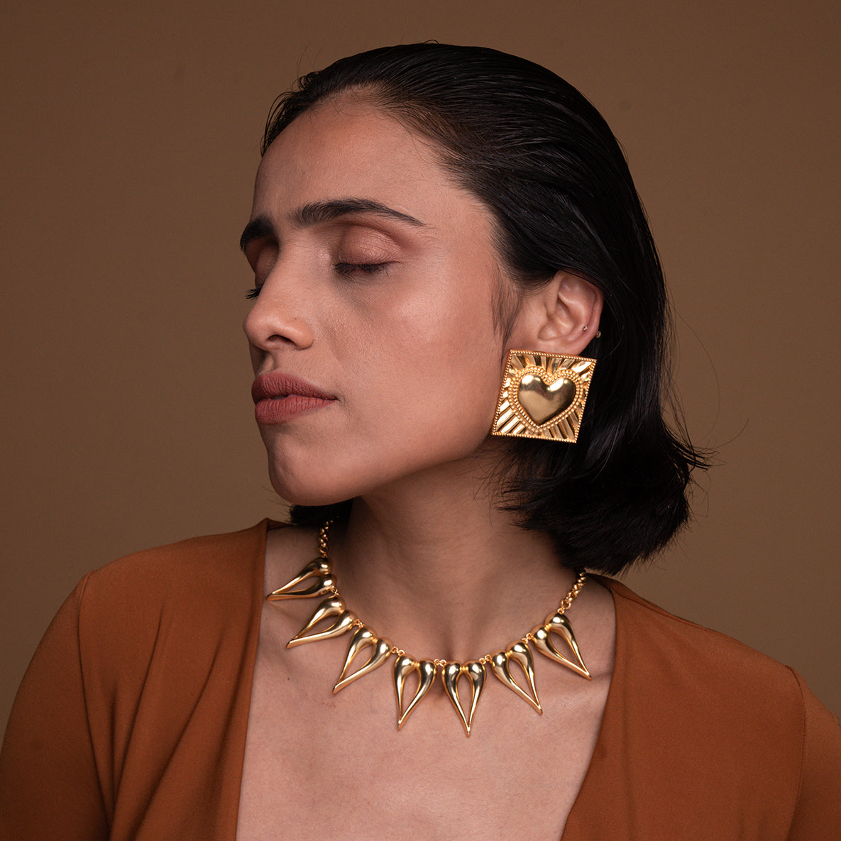 Venus Necklace - Gold Tone