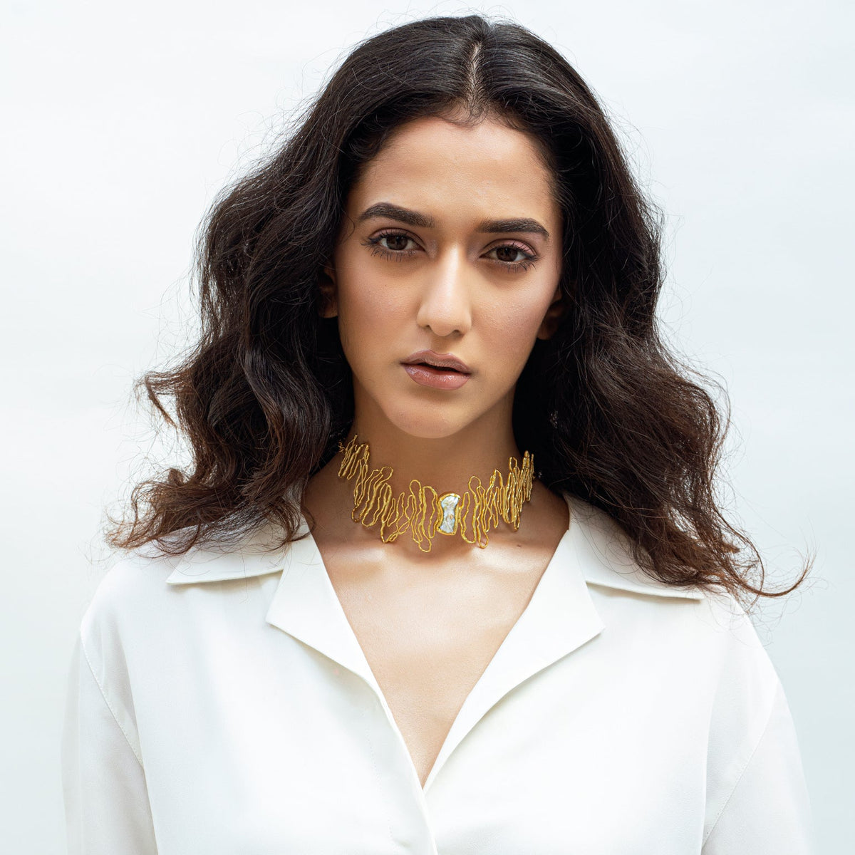 Barkha Singh in Signata Choker