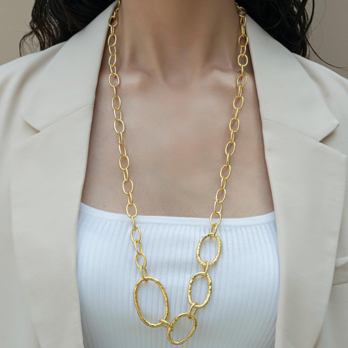 Trunk Long Choker