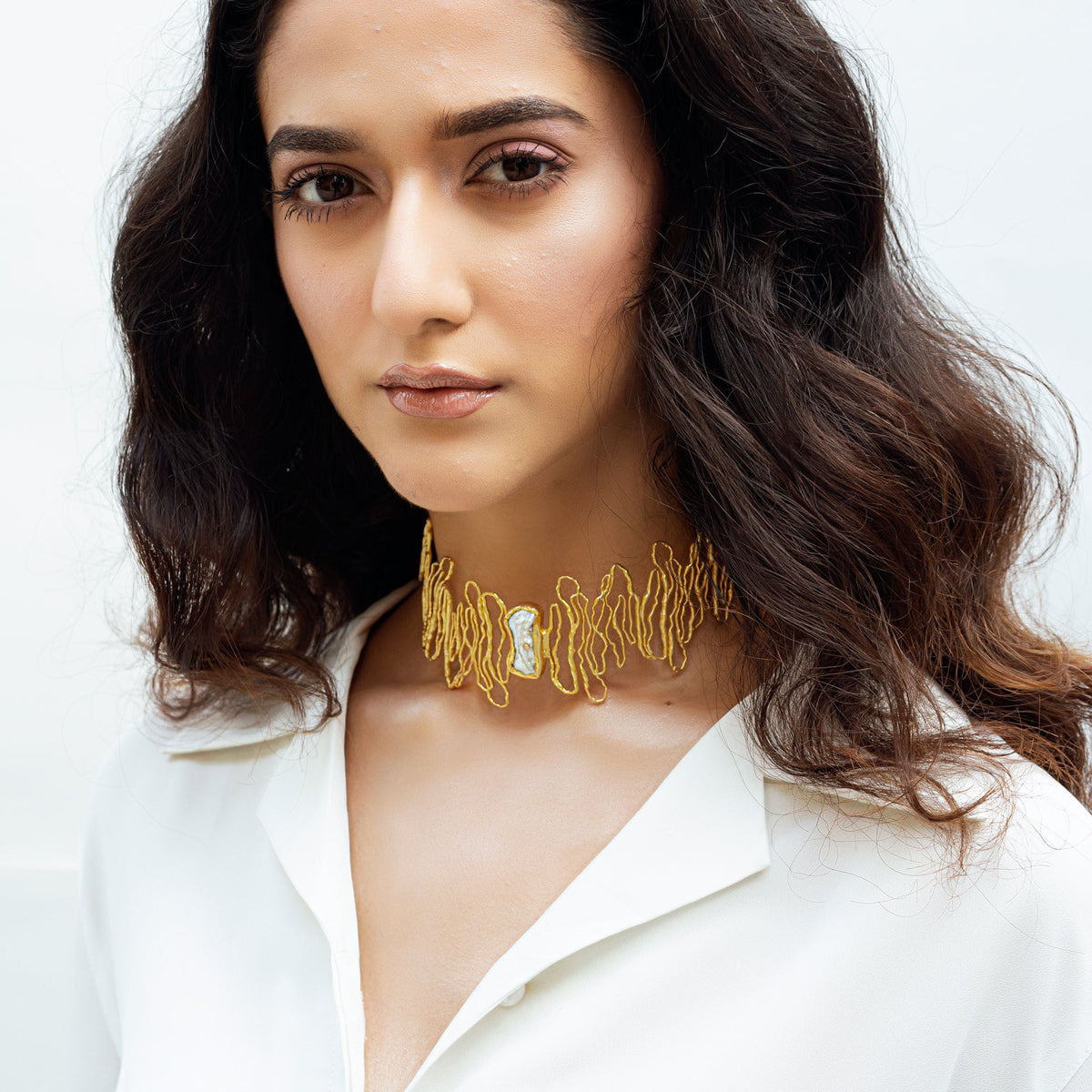 Barkha Singh in Signata Choker