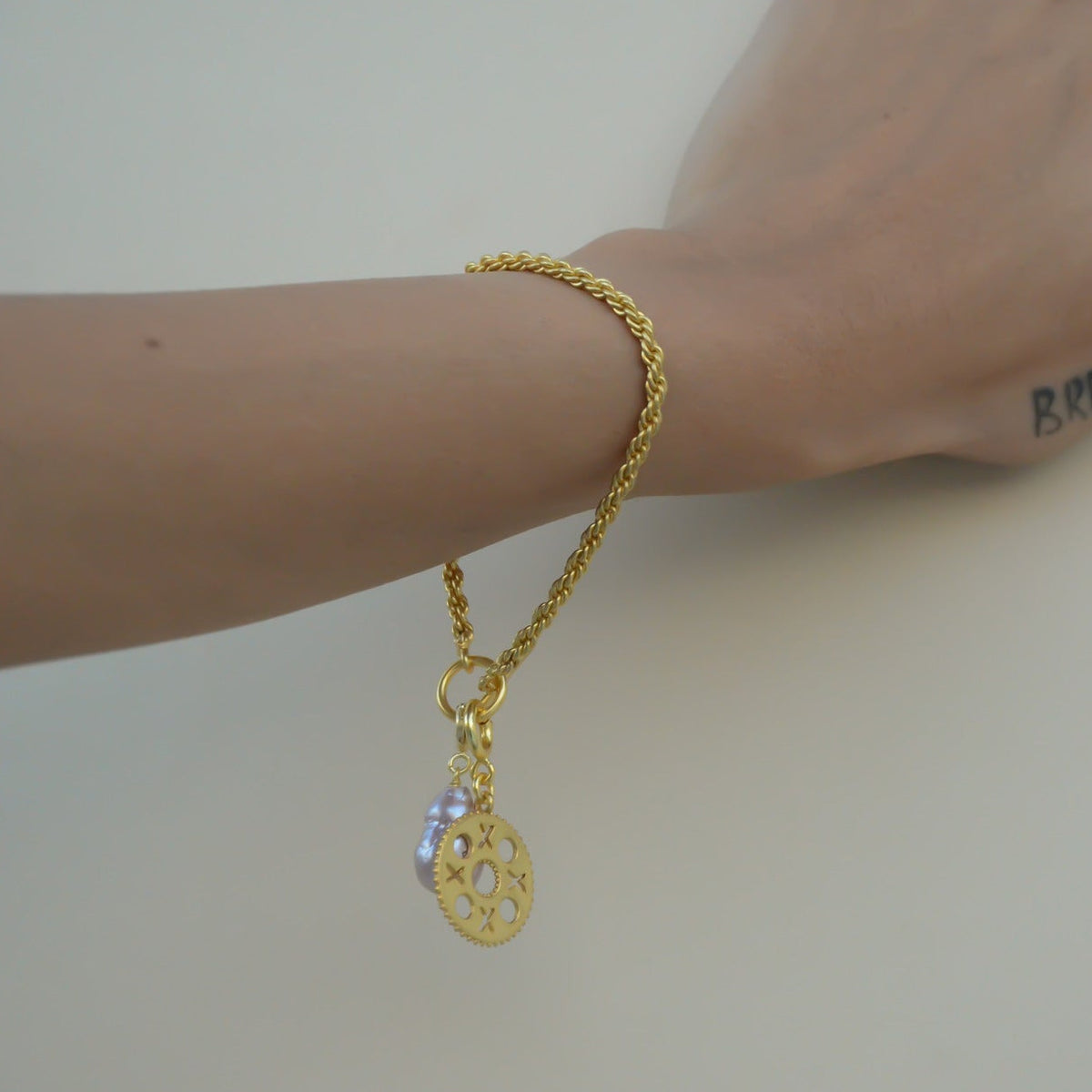 Xoxo Charm