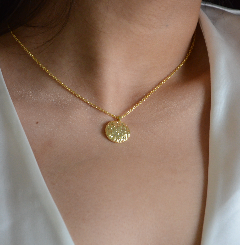 Amber Pendant Chain
